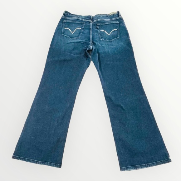 Levi’s 512 High Rise Bootcut Blue Jeans - Picture 11 of 16